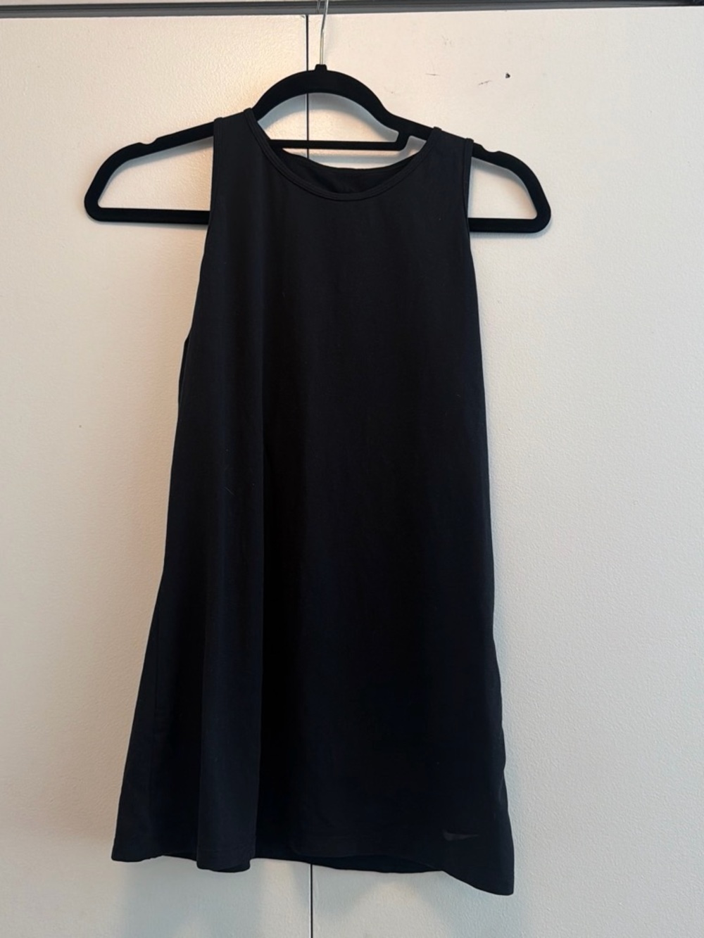 Black Sleeveless Swing Tank Top